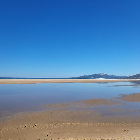 La Tortuga I, Encantador Apartamento Con Garaje En Primera Linea De Playa Tarifa Luaran gambar